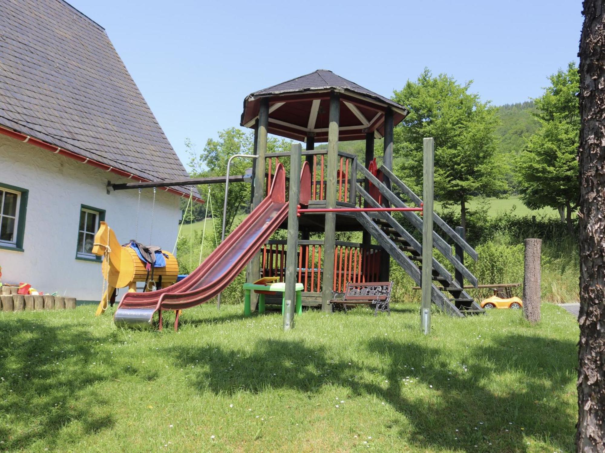 Ruebenkaempers Ferienwohnungen Schmallenberg Exterior photo